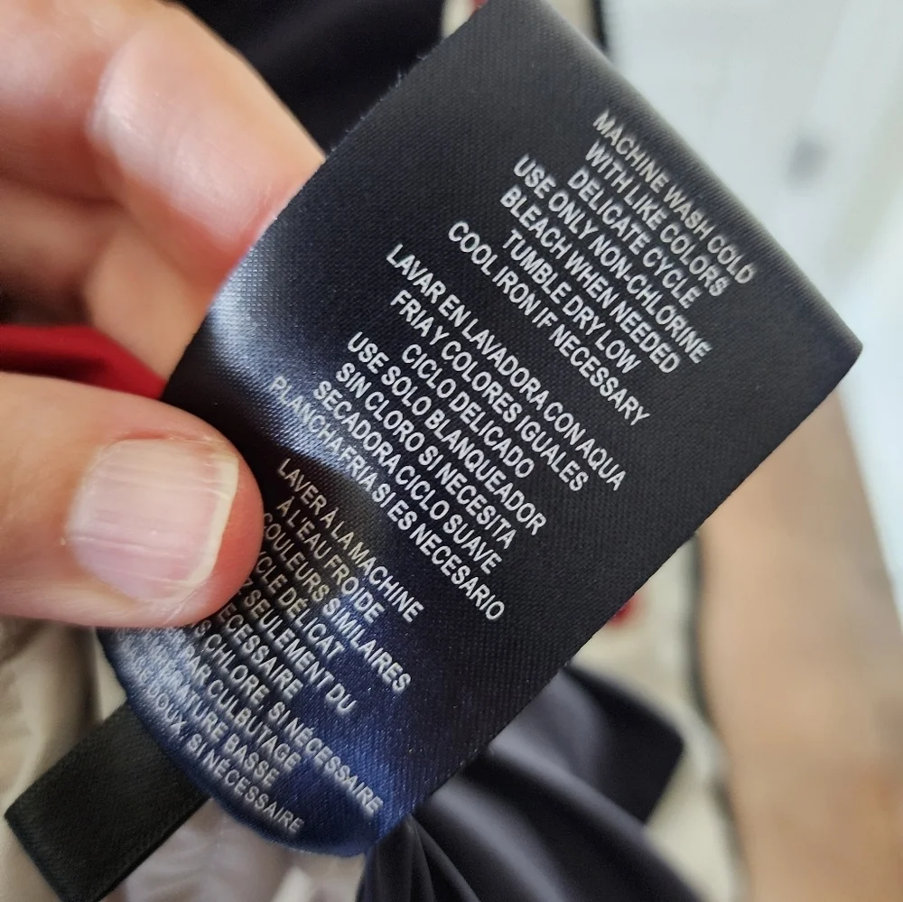 Preowned Tommy Hilfiger, size small, mens, quilted puffer‎